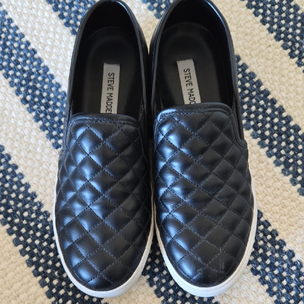 Steve Madden Black Quilted Slip-Ons